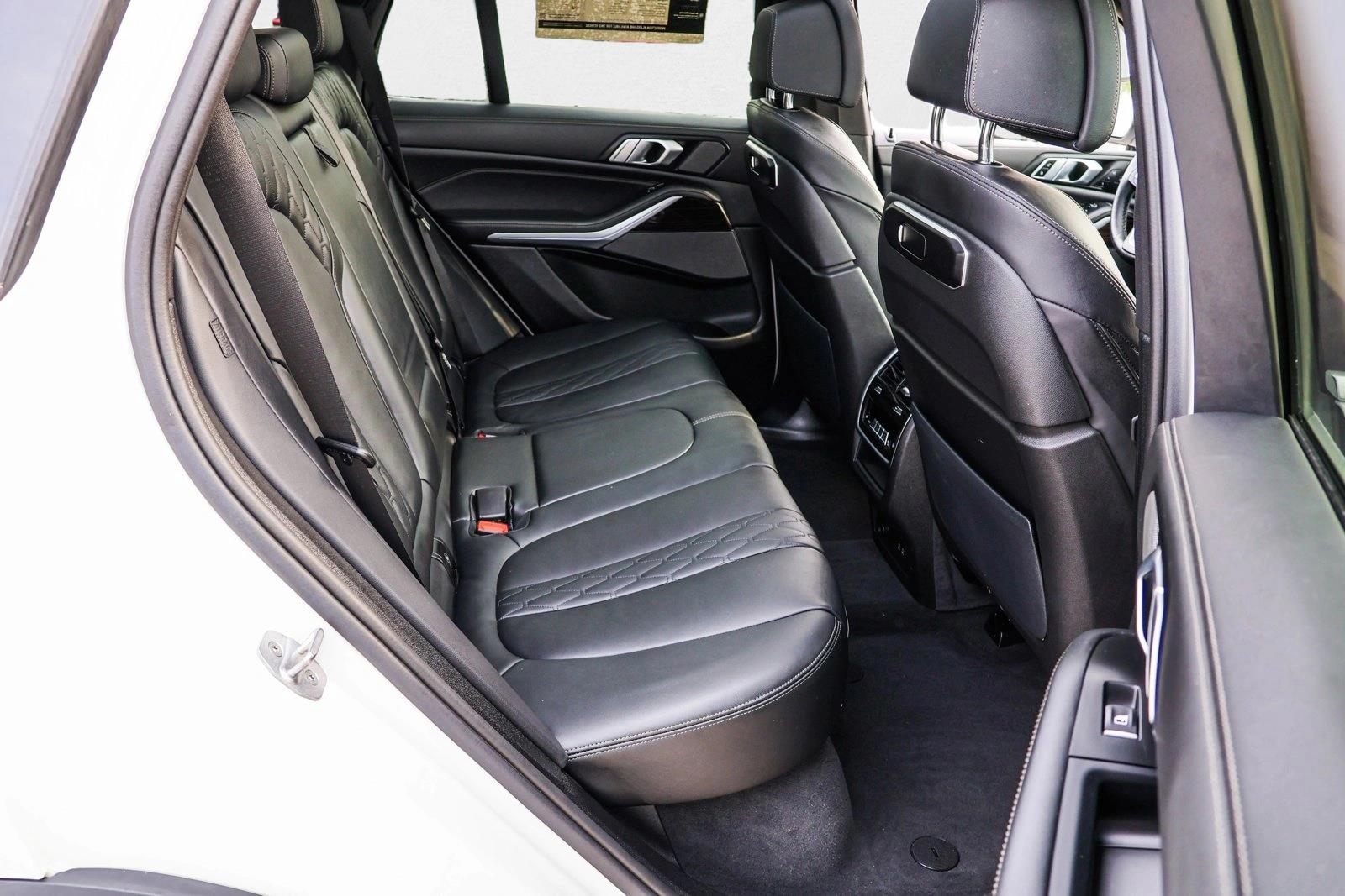 2025 BMW X5 - Image 27