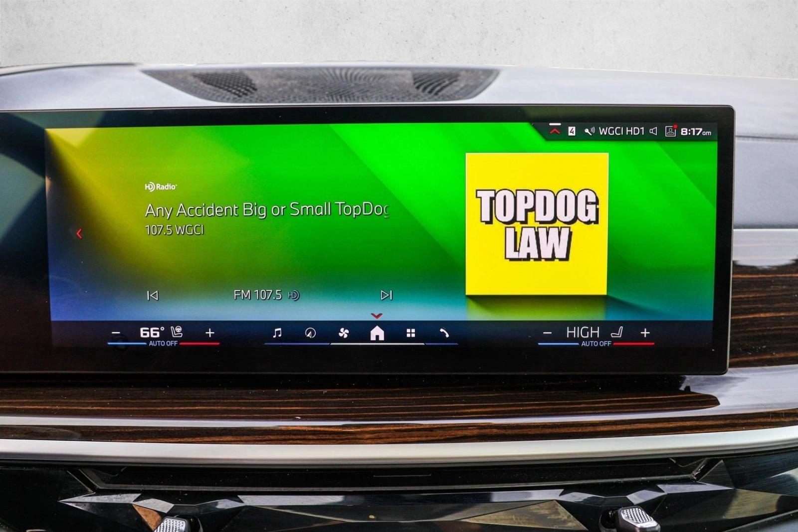 2025 BMW X7 - Image 17