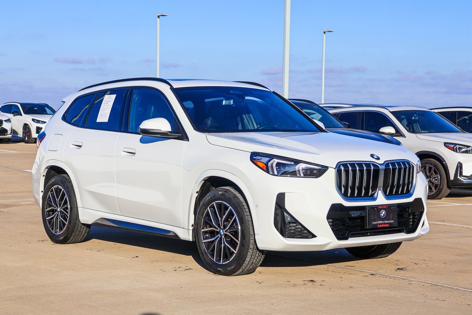 2025 BMW X1 - Image 3
