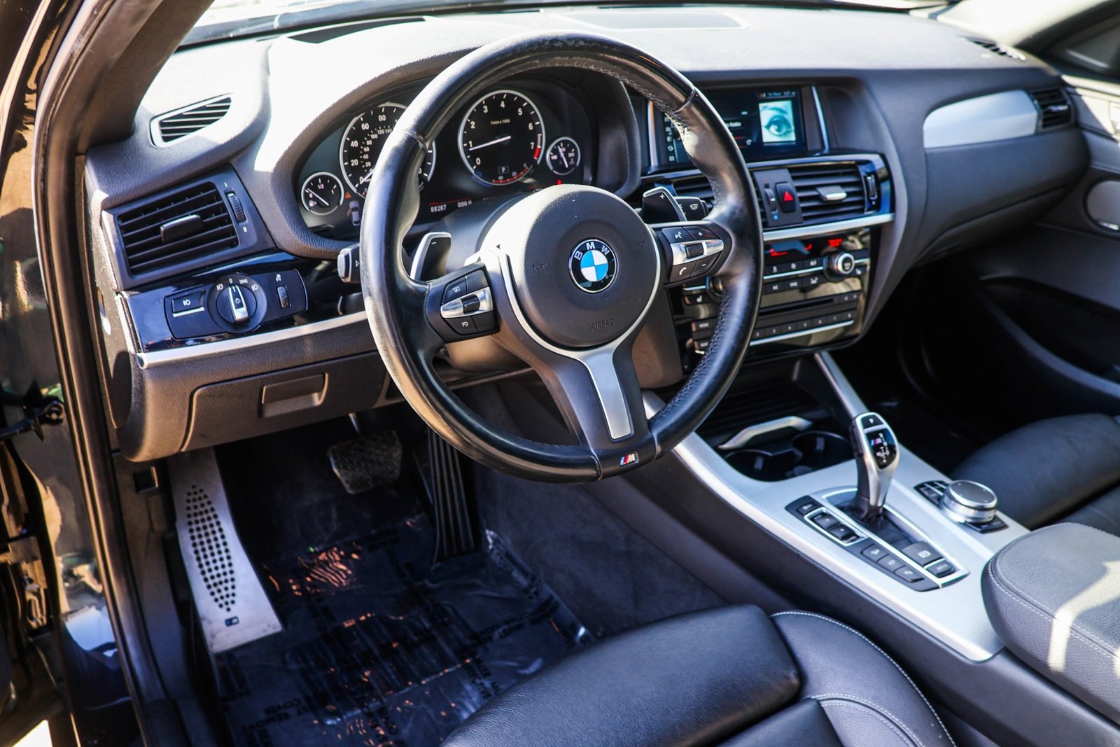 2017 BMW X4 - Image 10