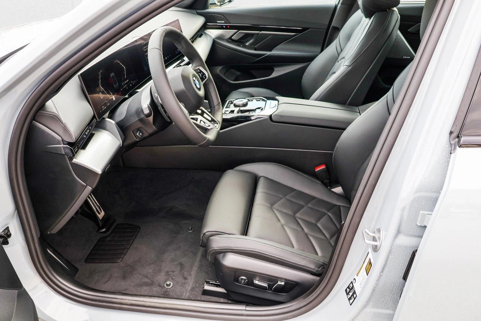 2025 BMW 530I - Image 12