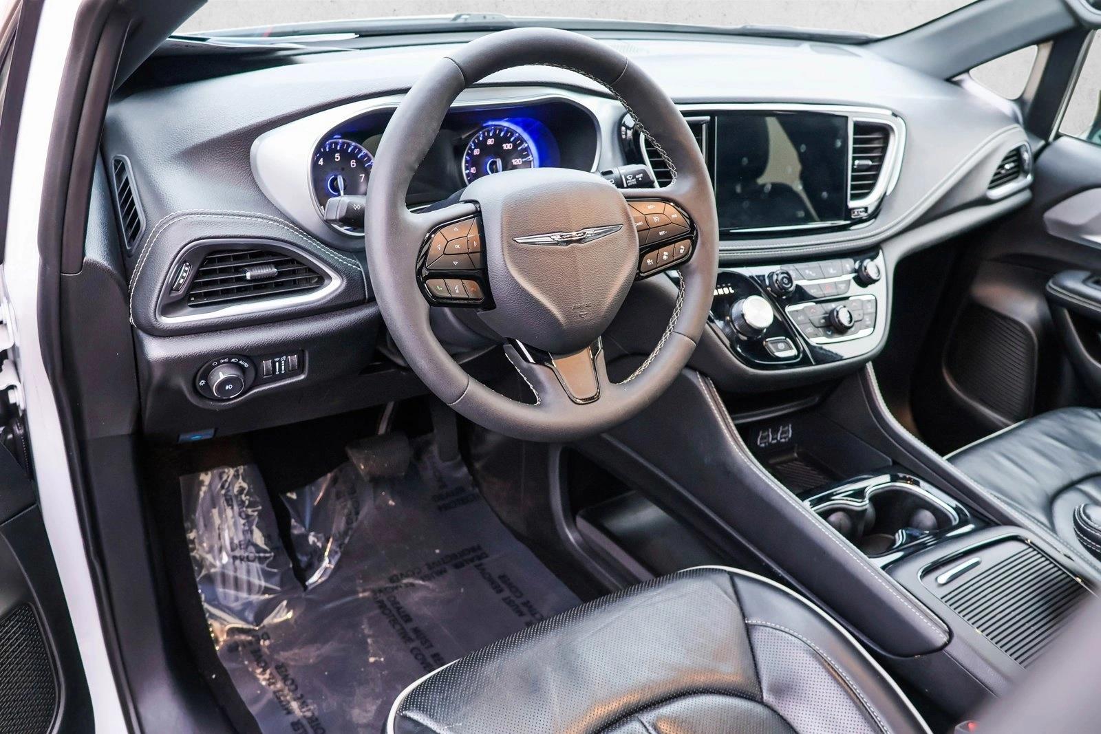 2025 CHRYSLER PACIFICA - Image 10