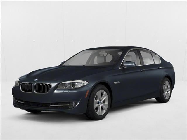 2012 BMW 5 Series's photo
