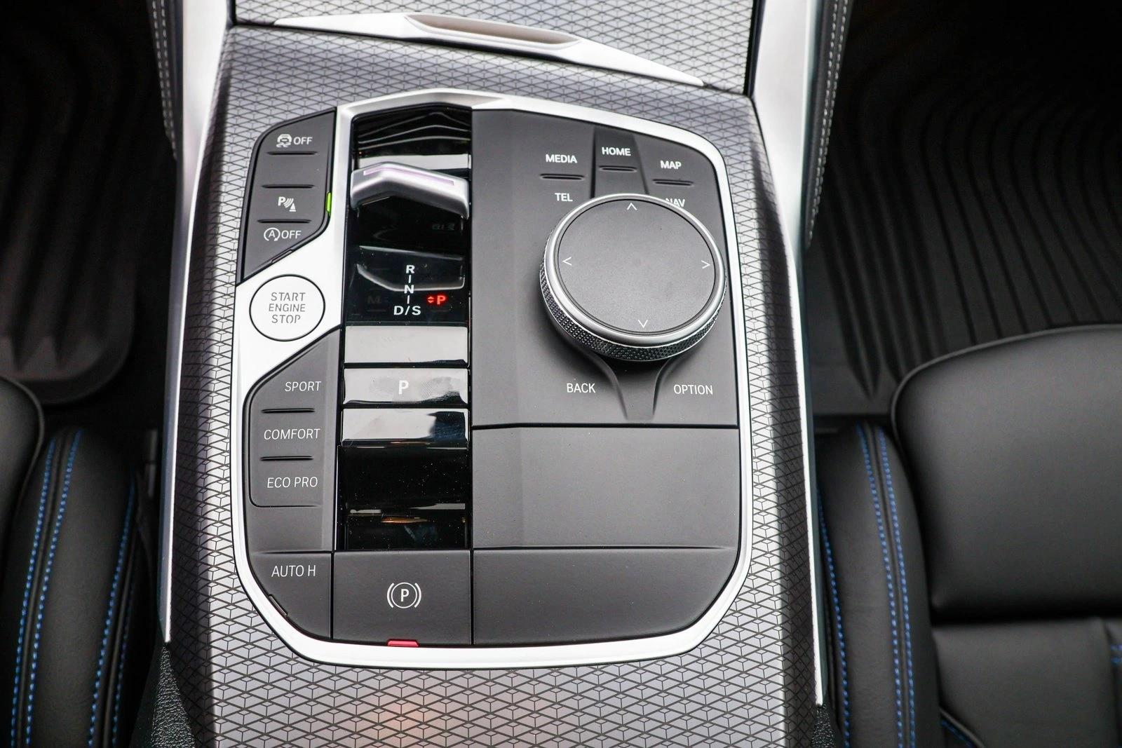 2025 BMW M440I - Image 19