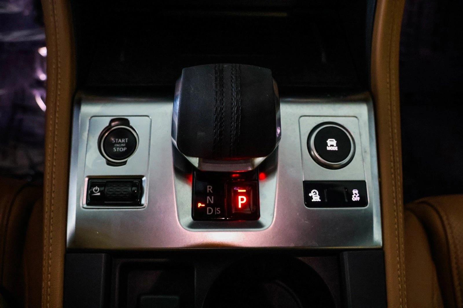 2023 JAGUAR F-PACE - Image 19