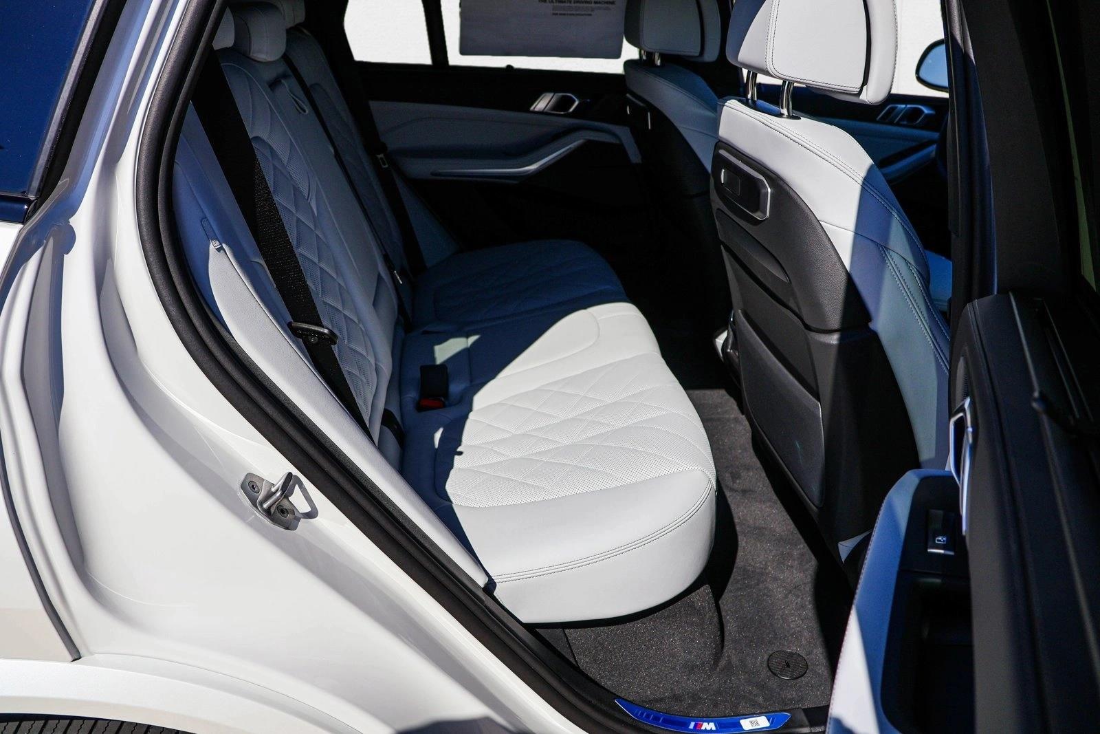 2026 BMW X5 M60i - Photo 24