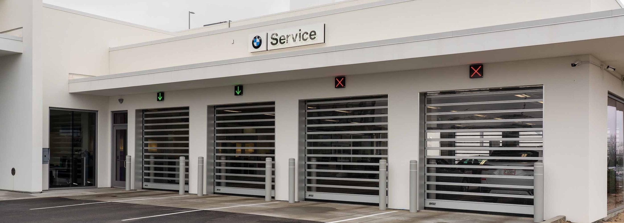 Exterior view of BMW Service Center at Laurel BMW of Westmont