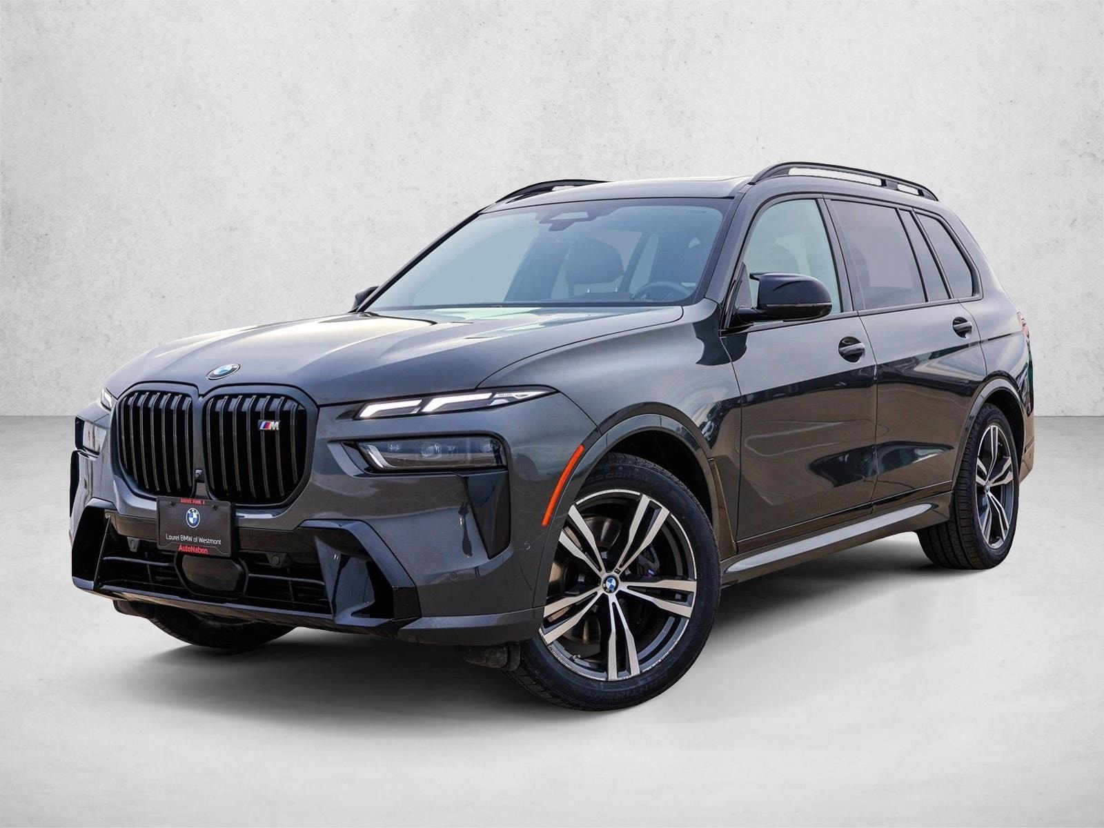 2023 BMW X7 M60i's photo