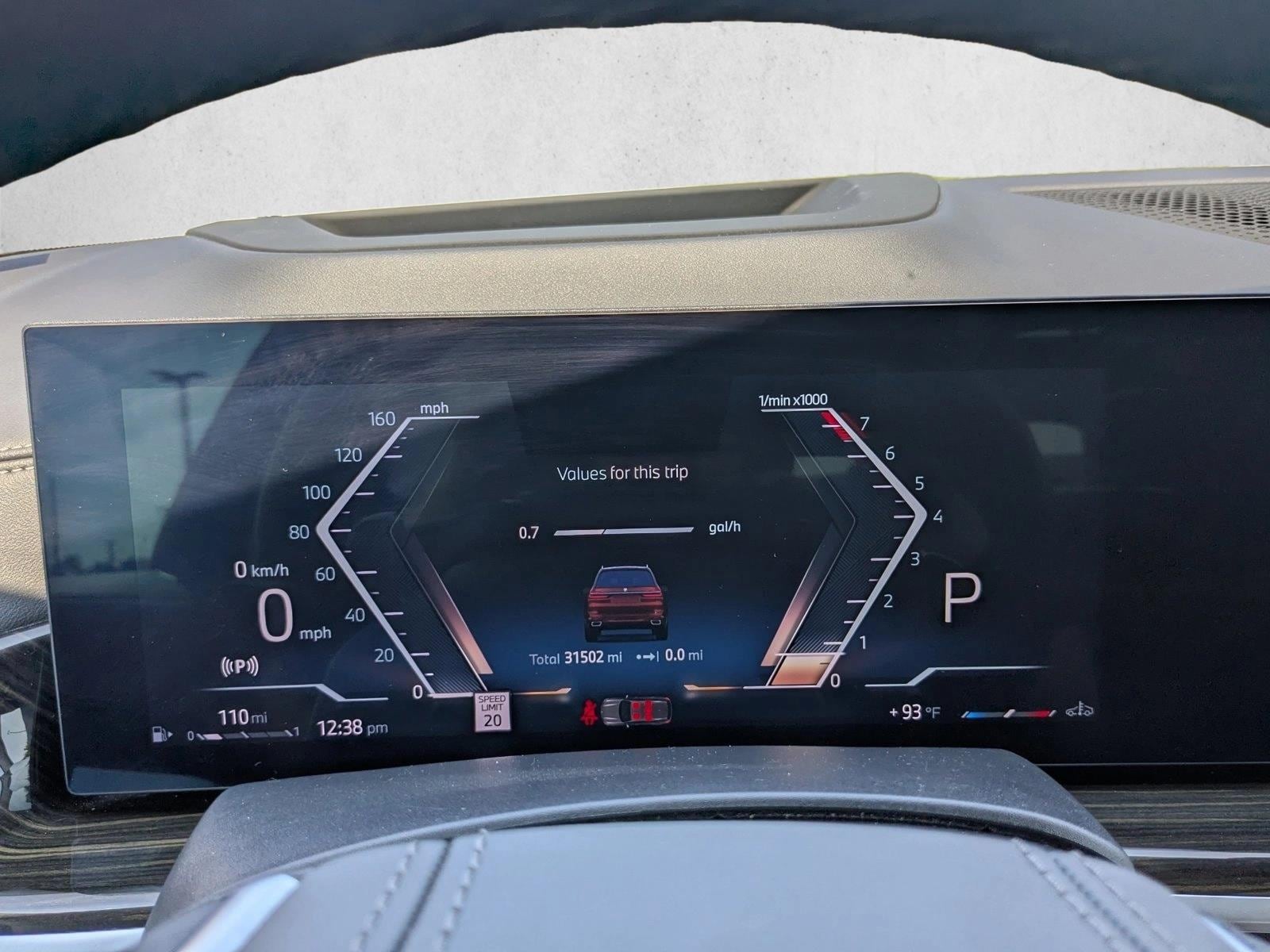 2024 BMW X7 - Image 9