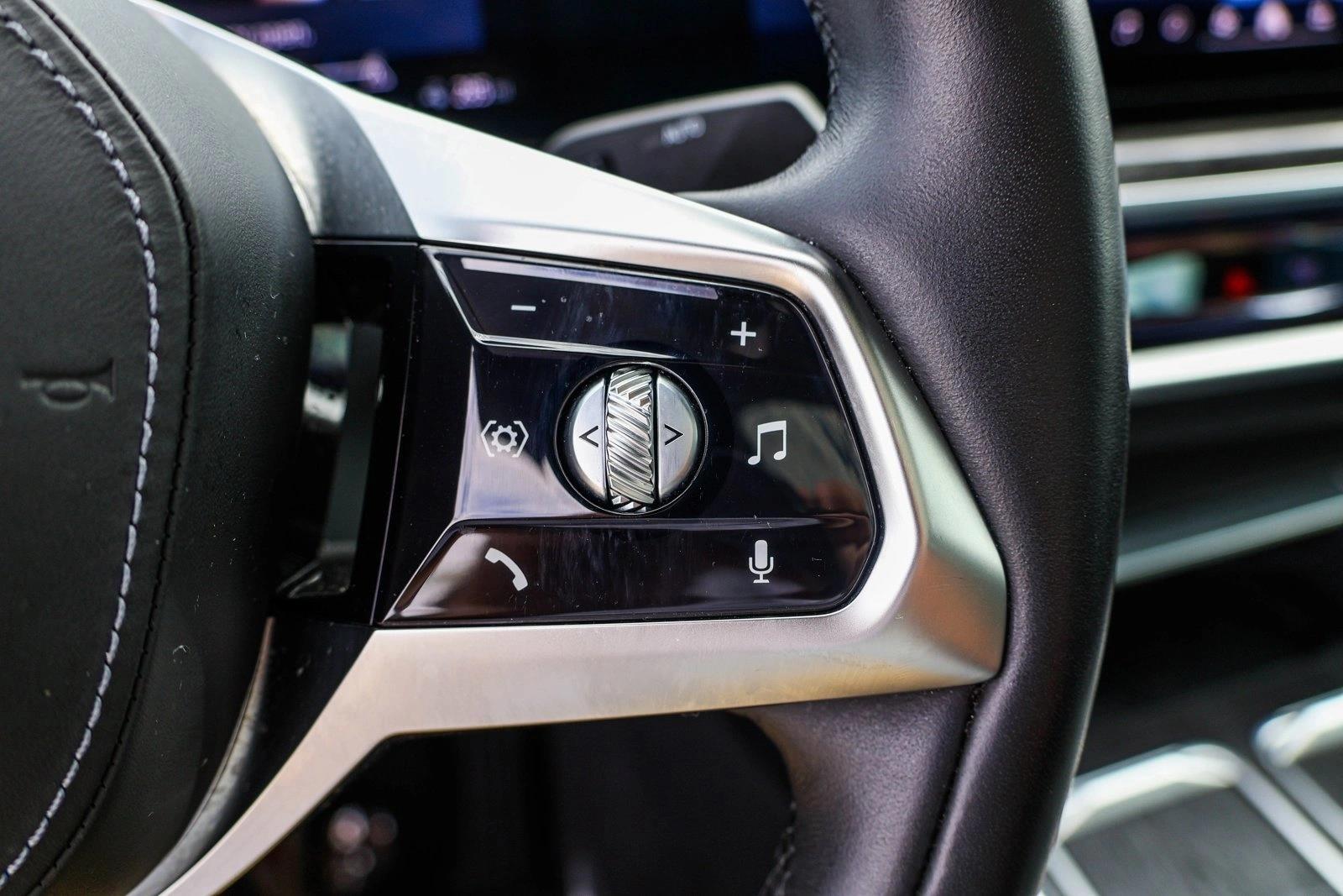 2024 BMW I7 - Image 16