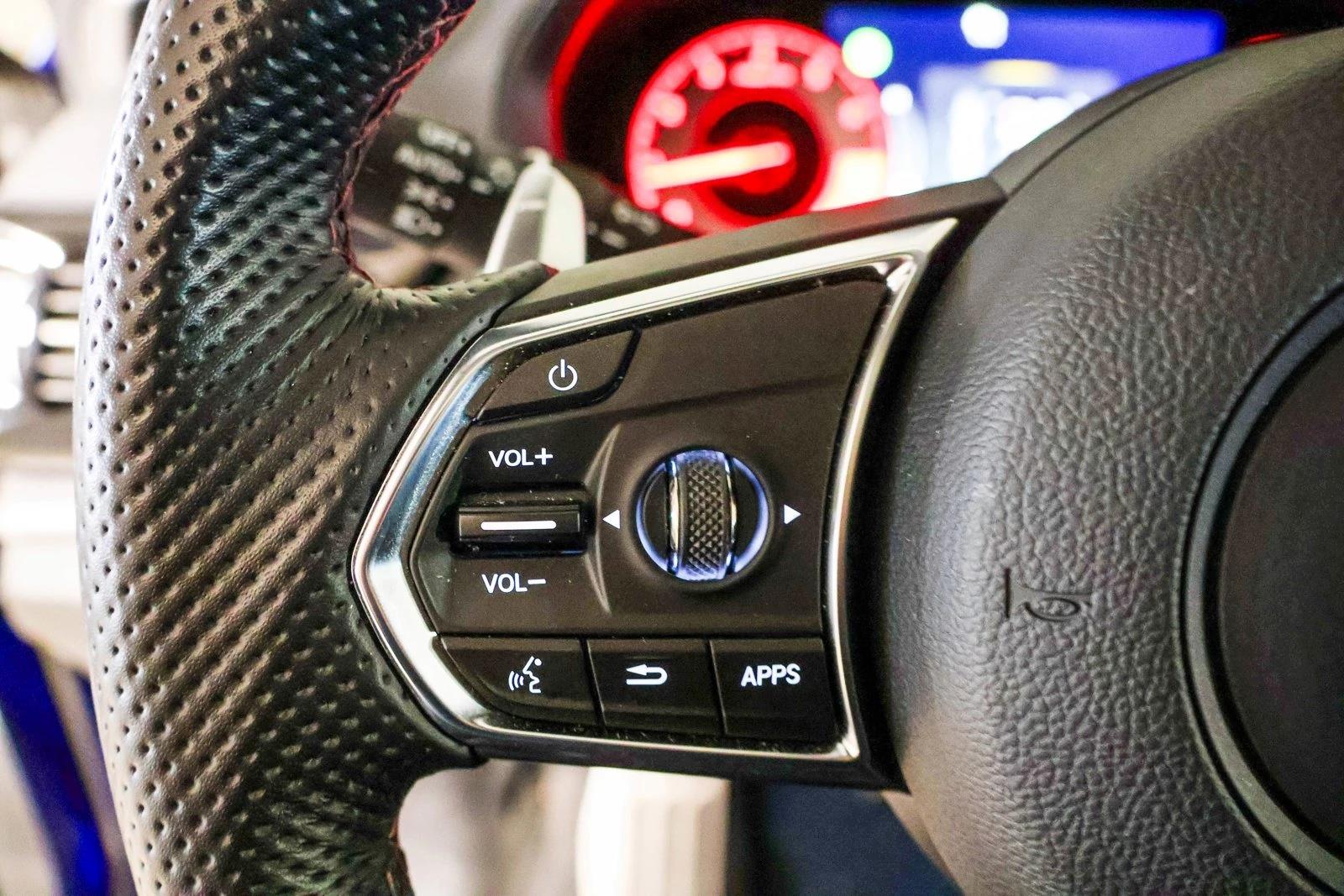 2025 ACURA RDX - Image 14