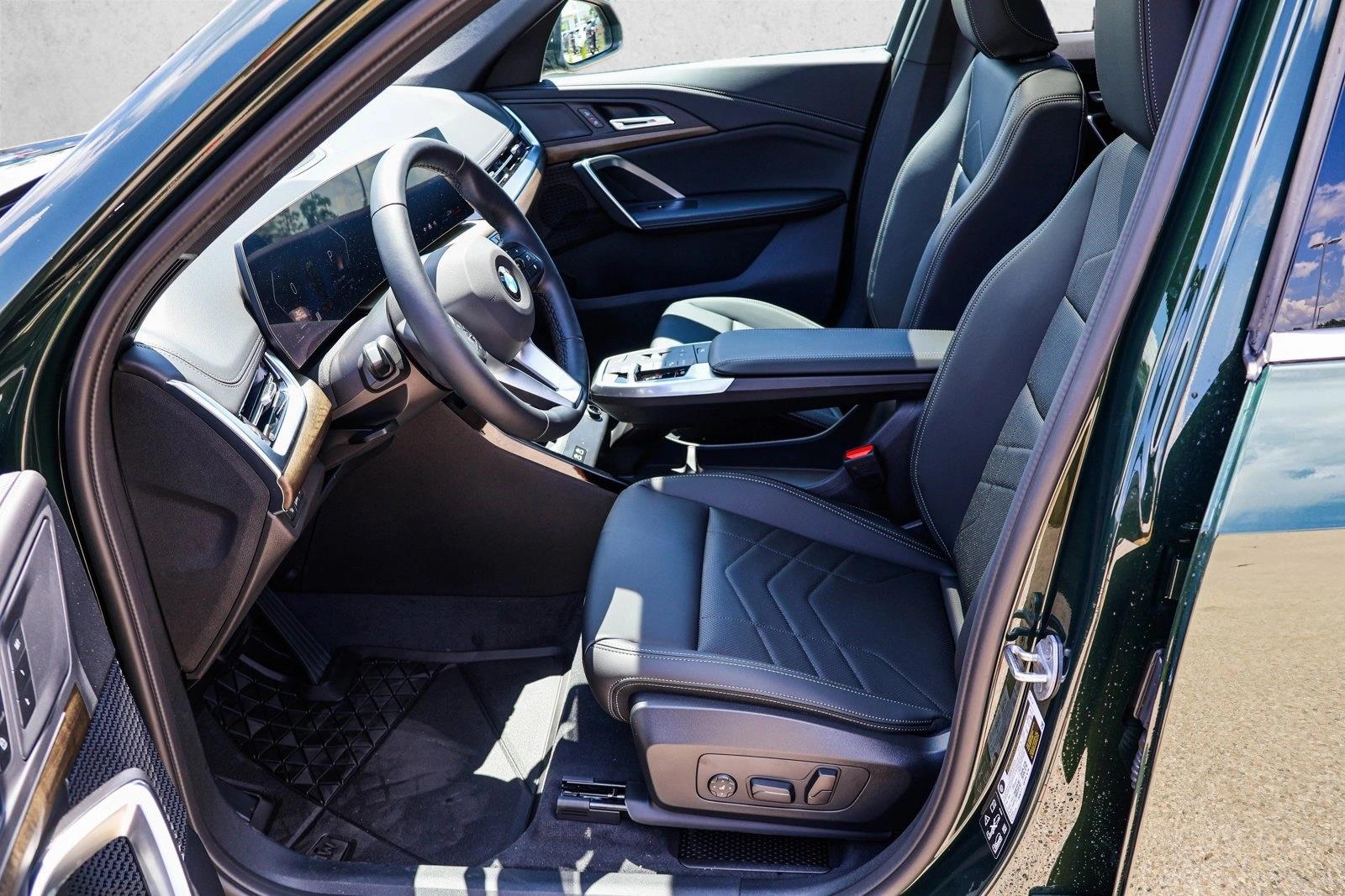 2025 BMW X1 28i - Photo 12