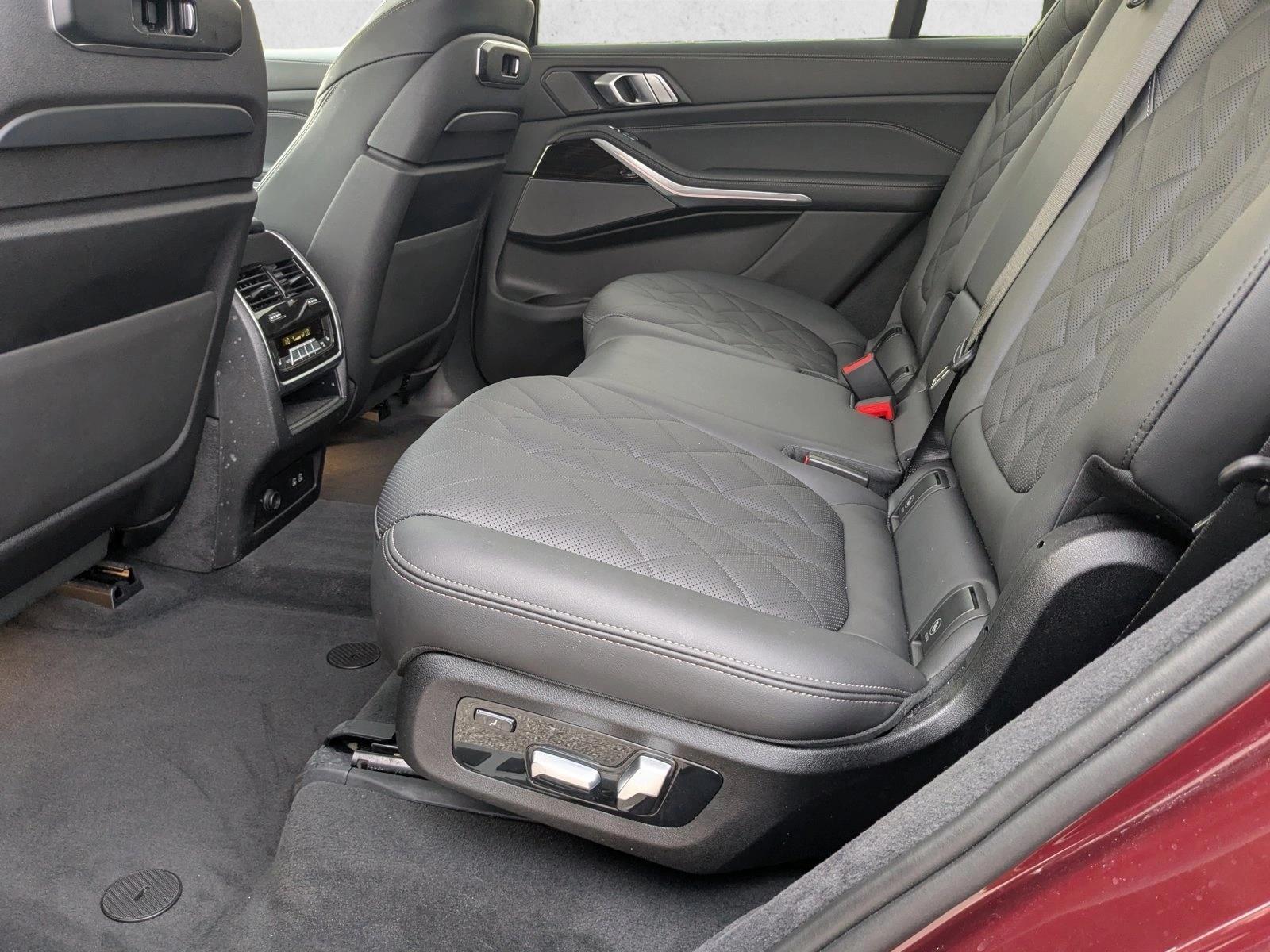 2024 BMW X7 - Image 23