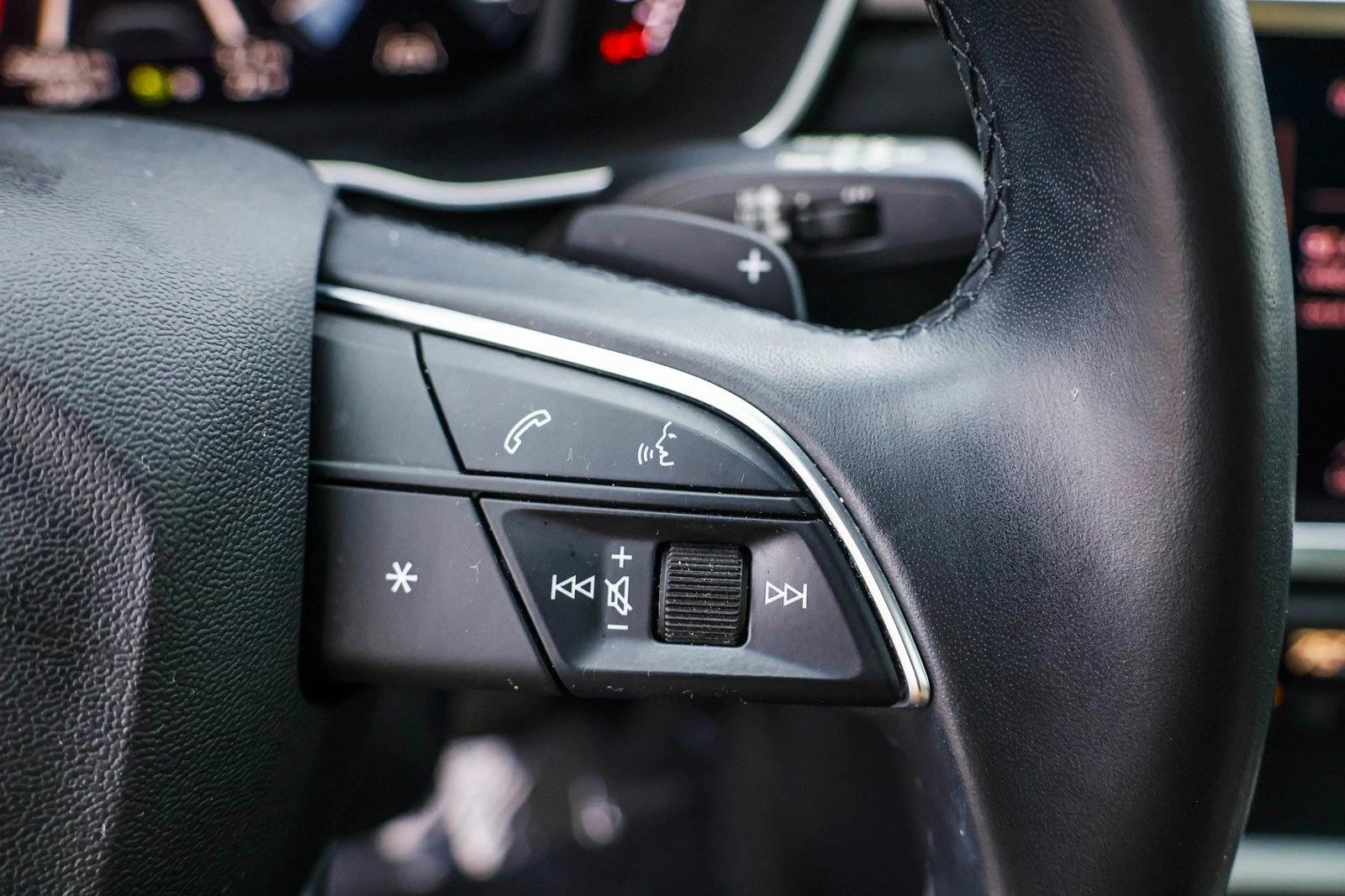 2022 AUDI Q3 - Image 16