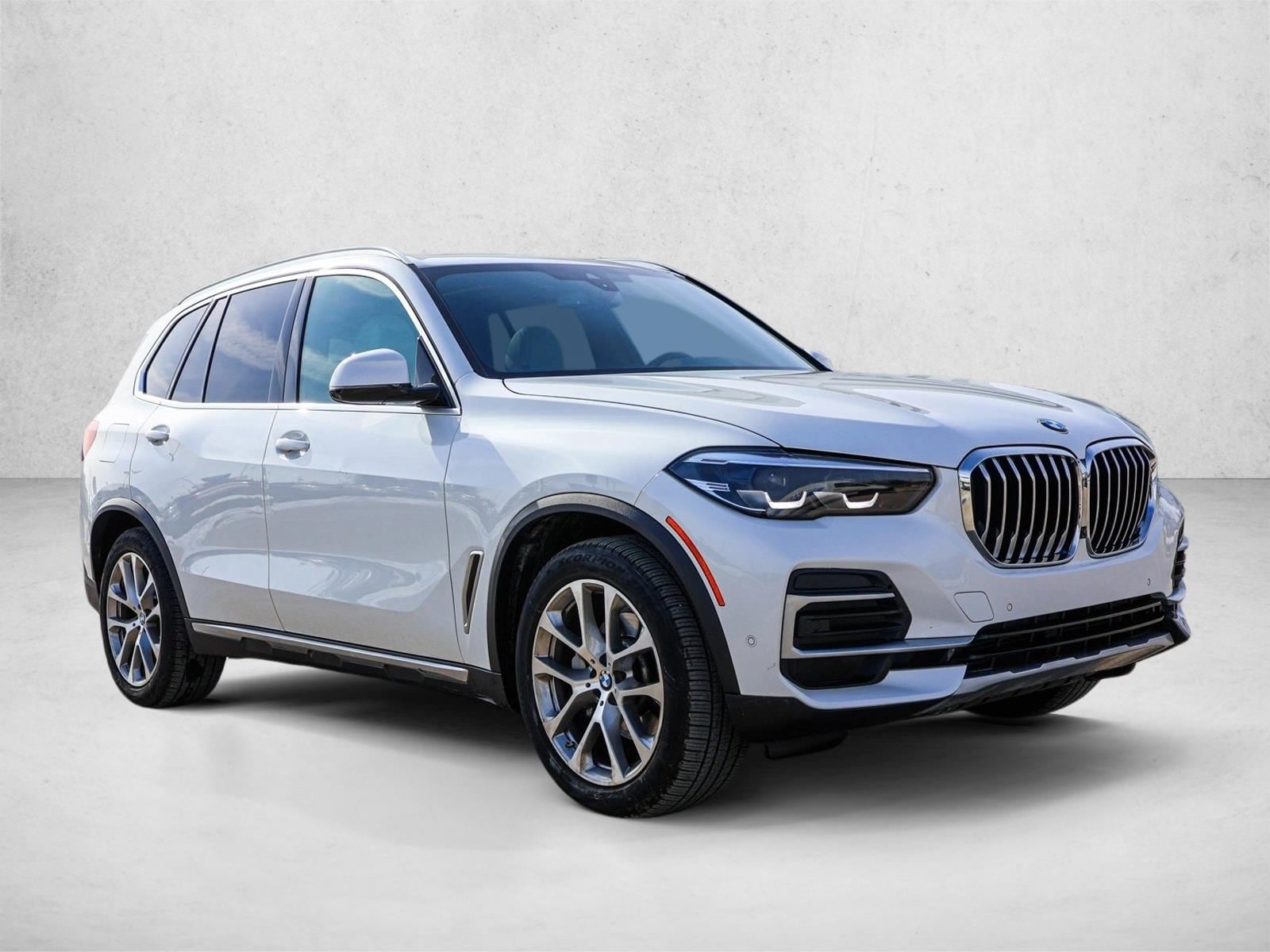 2023 BMW X5 - Image 3