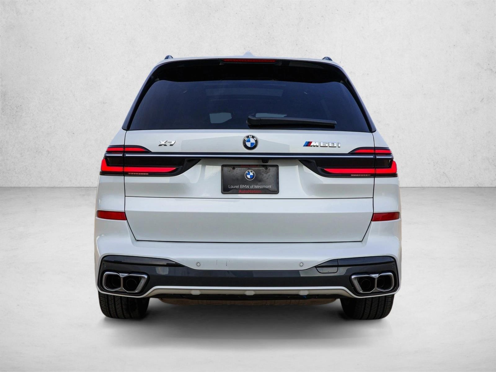 2025 BMW X7 - Image 6