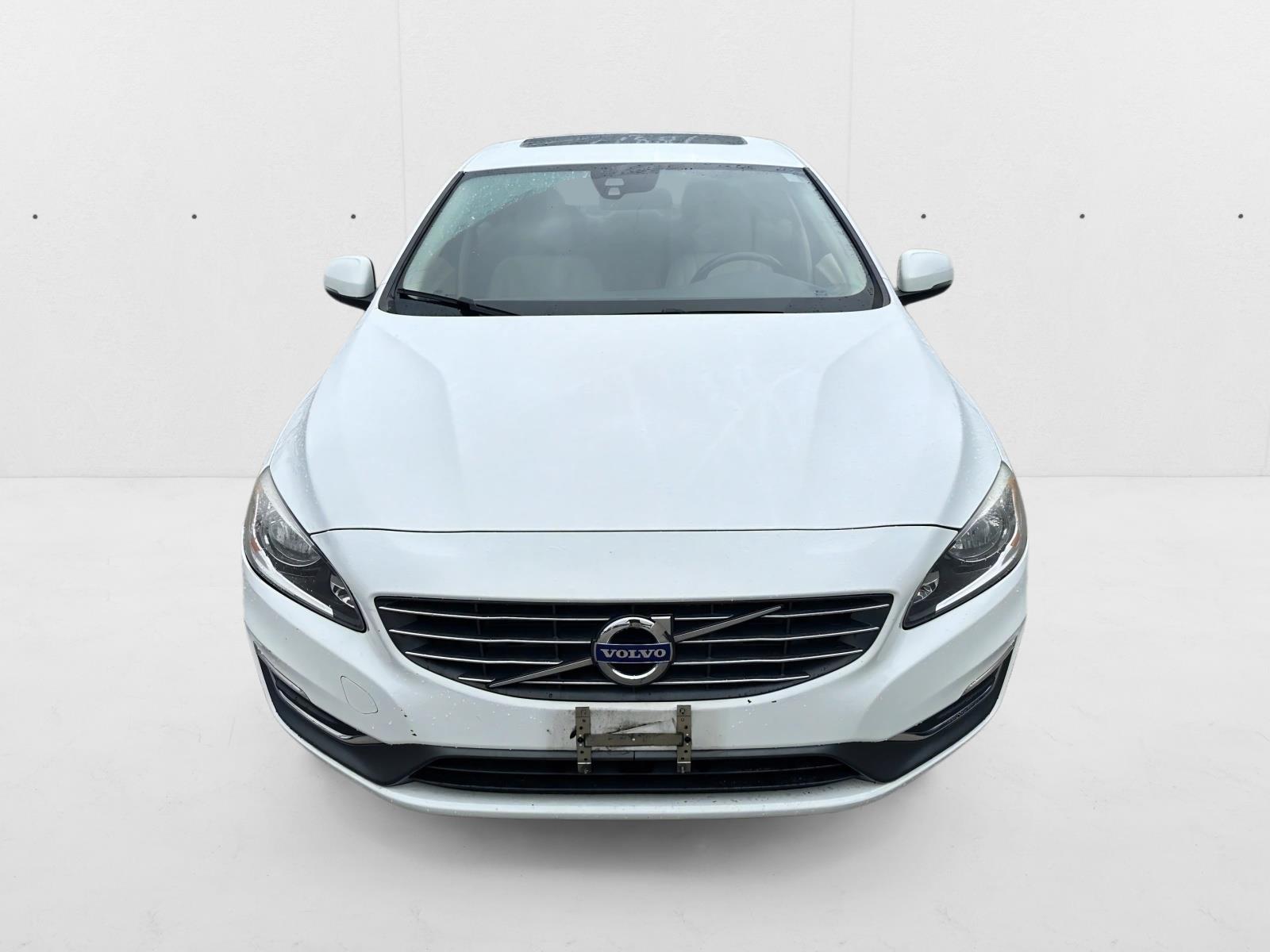 Used 2014 Volvo S60 T5 with VIN YV1612FH4E1290139 for sale in Westmont, IL