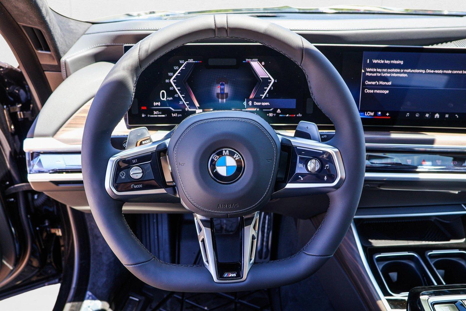 2025 BMW 7 Series 760i - Photo 13