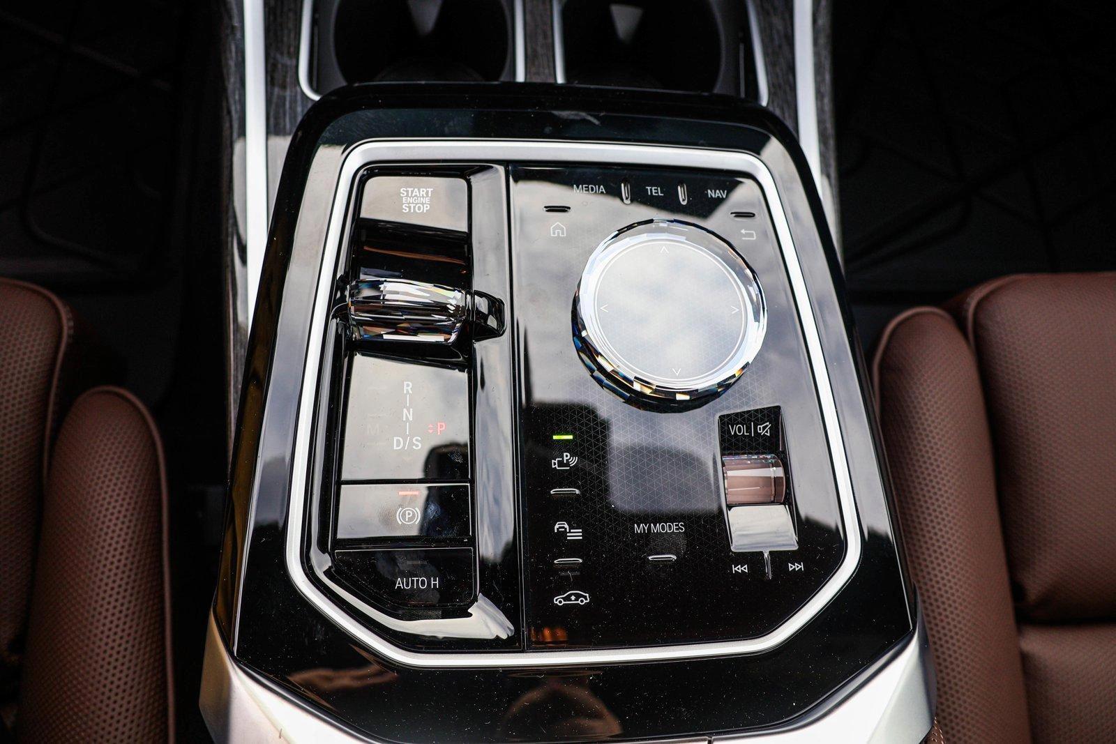 2025 BMW 7 Series 760i - Photo 19