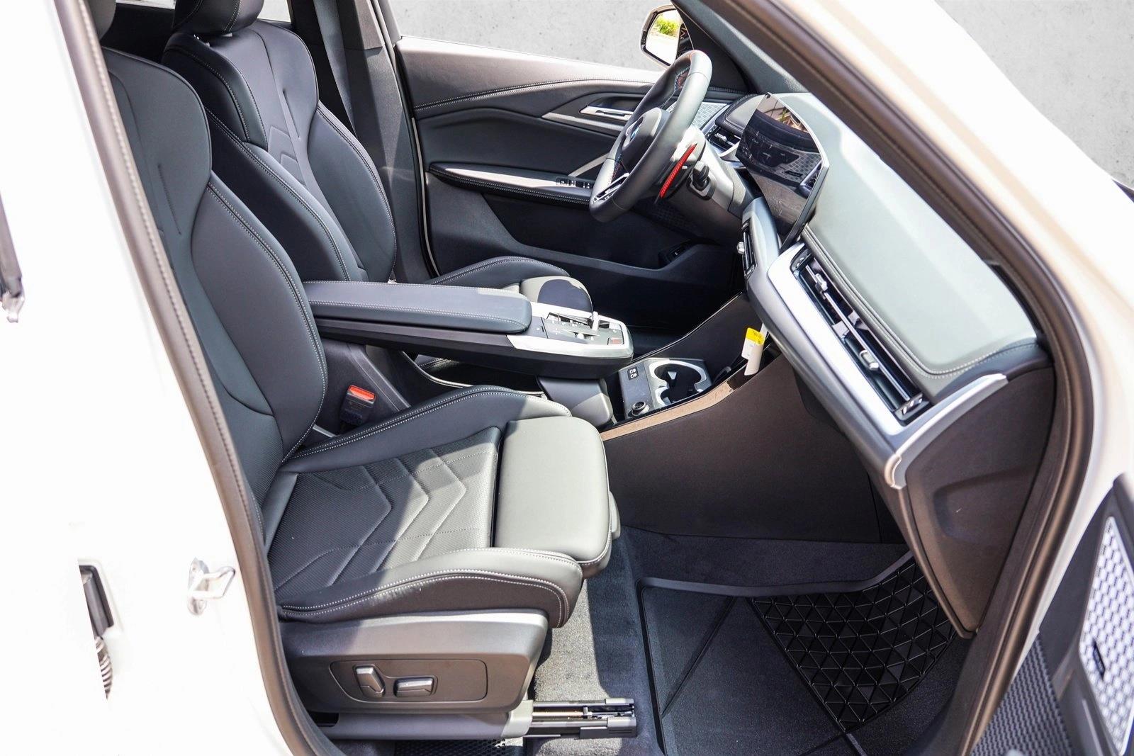 2025 BMW X1 M35i - Photo 24