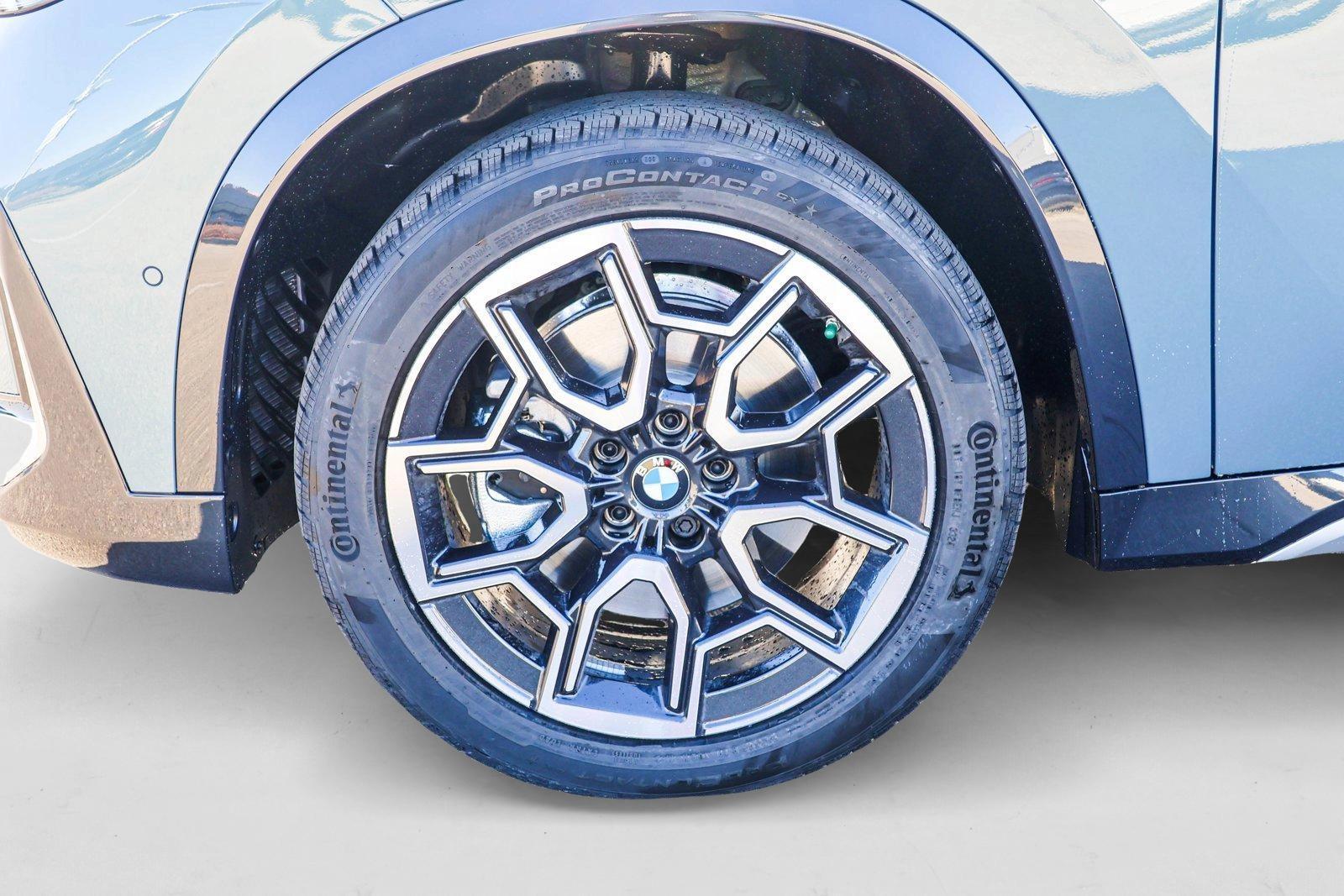 2025 BMW X1 - Image 9