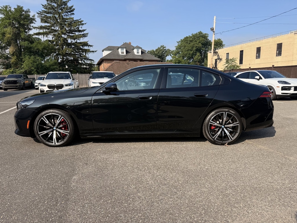 Used 2026 BMW 550e xDrive Sedan