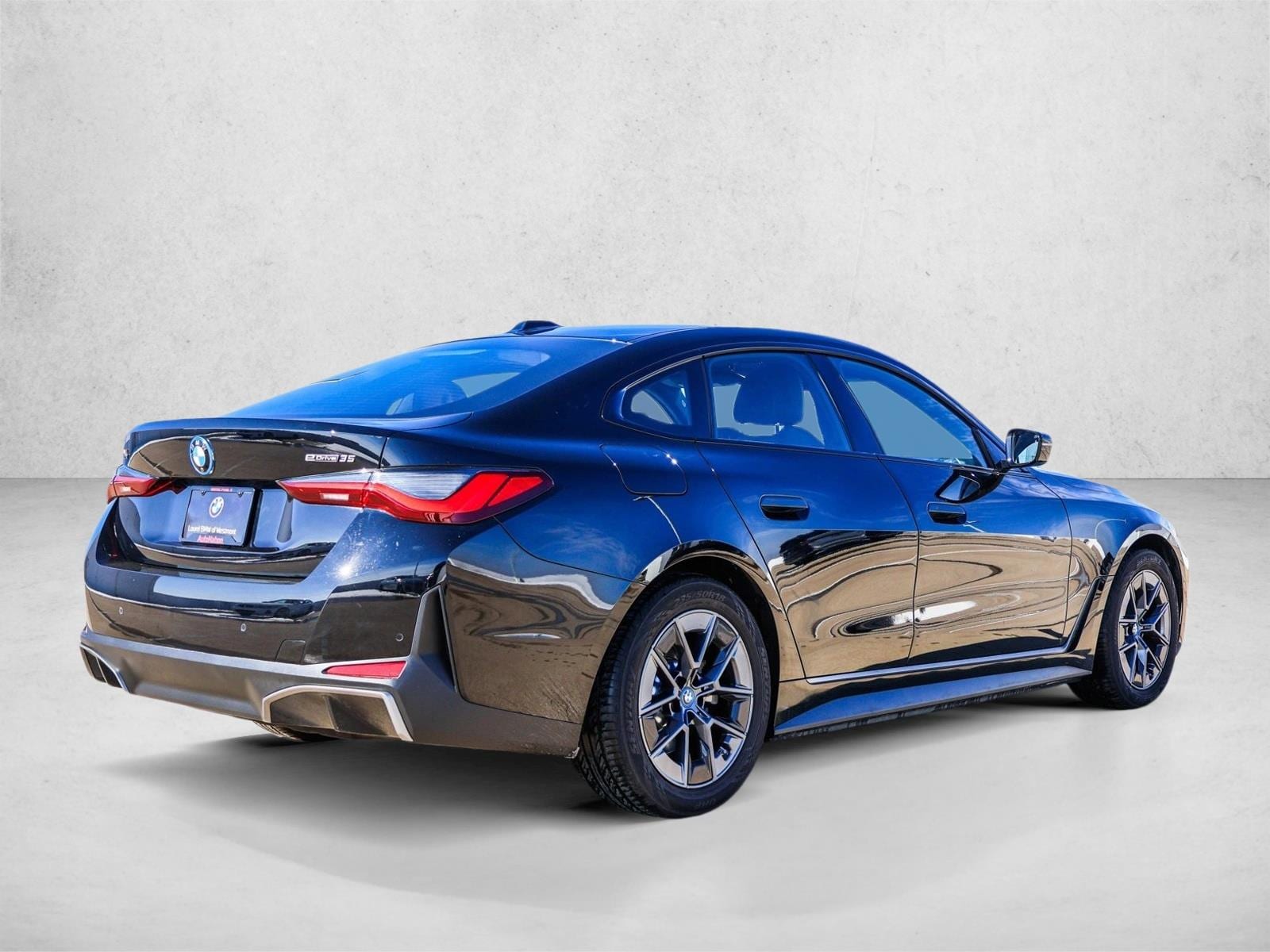 2023 BMW I4 - Image 5