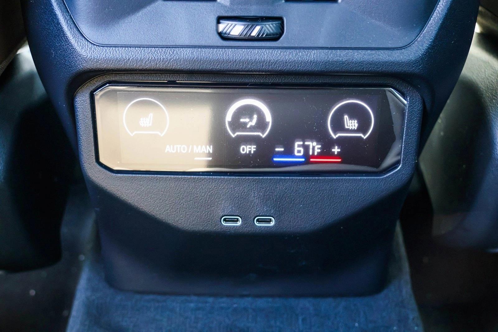 2026 BMW X3 30 - Photo 21