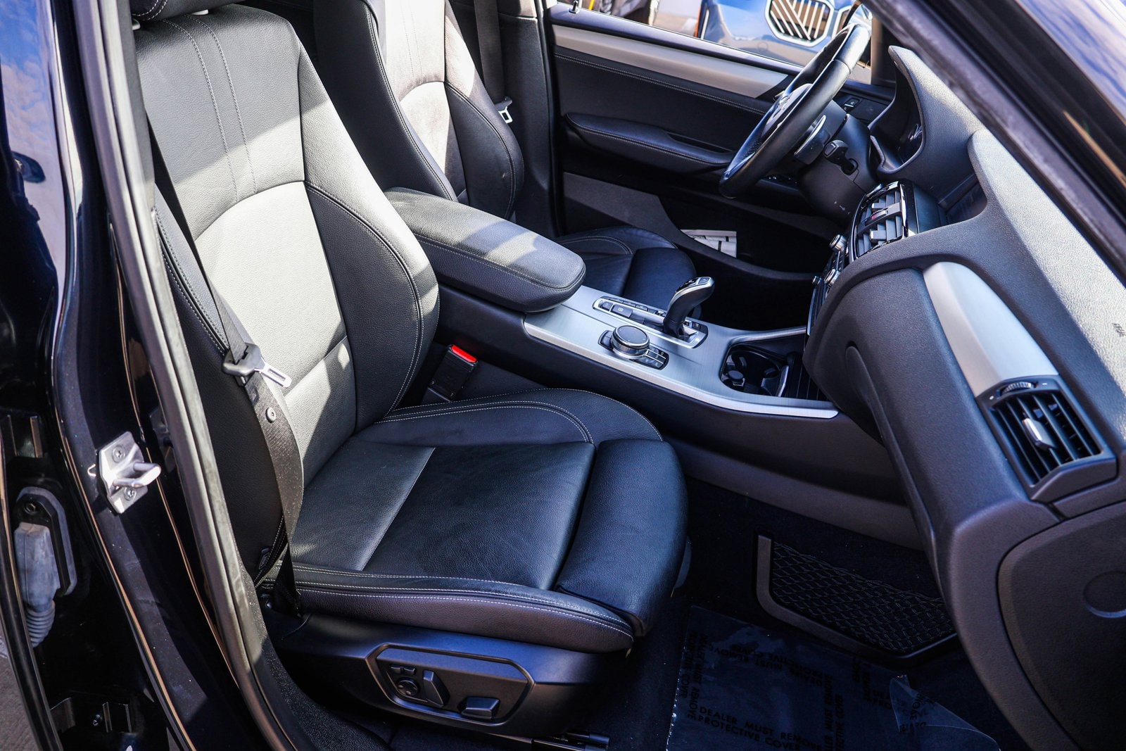 2017 BMW X4 - Image 28