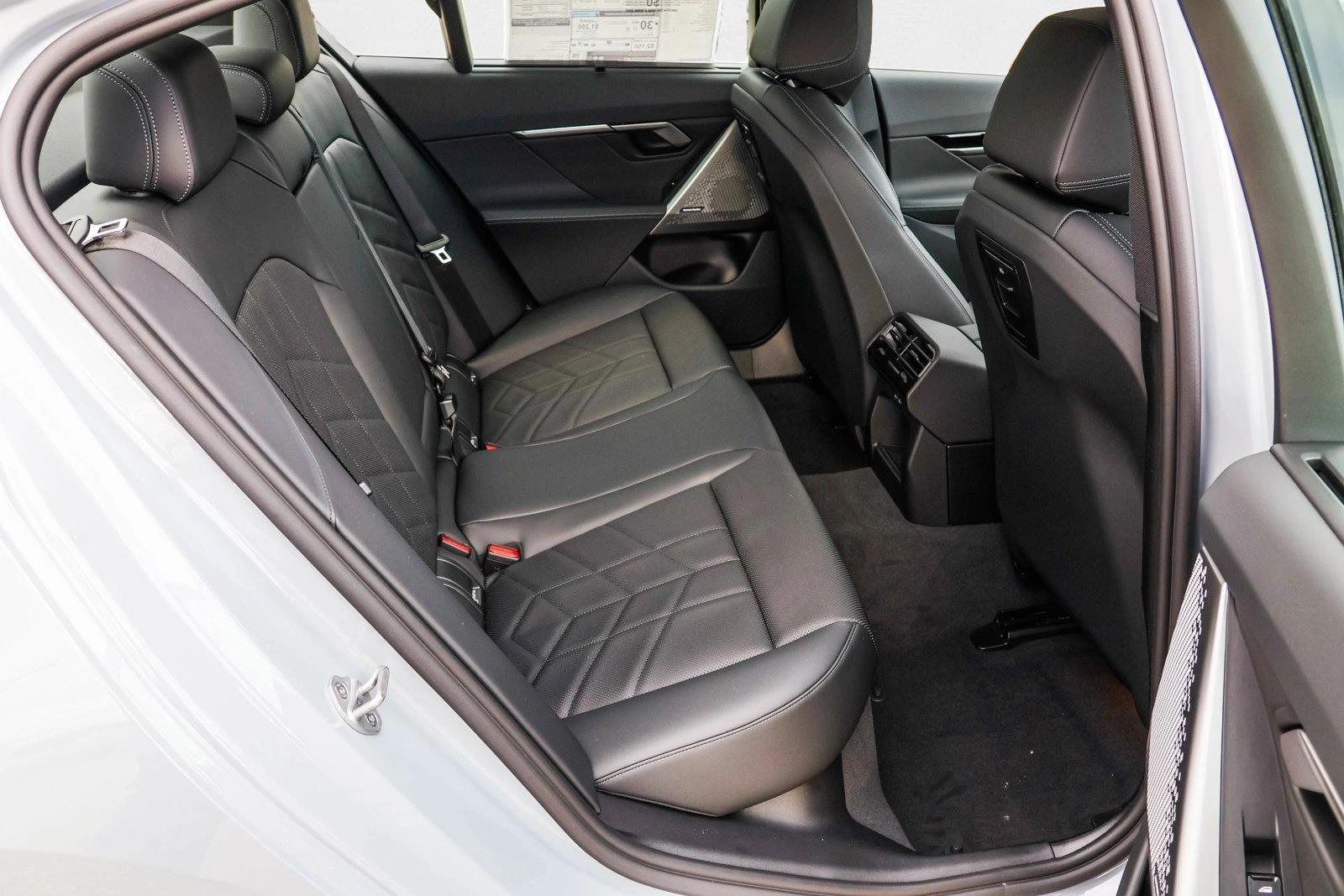 2025 BMW 530I - Image 22