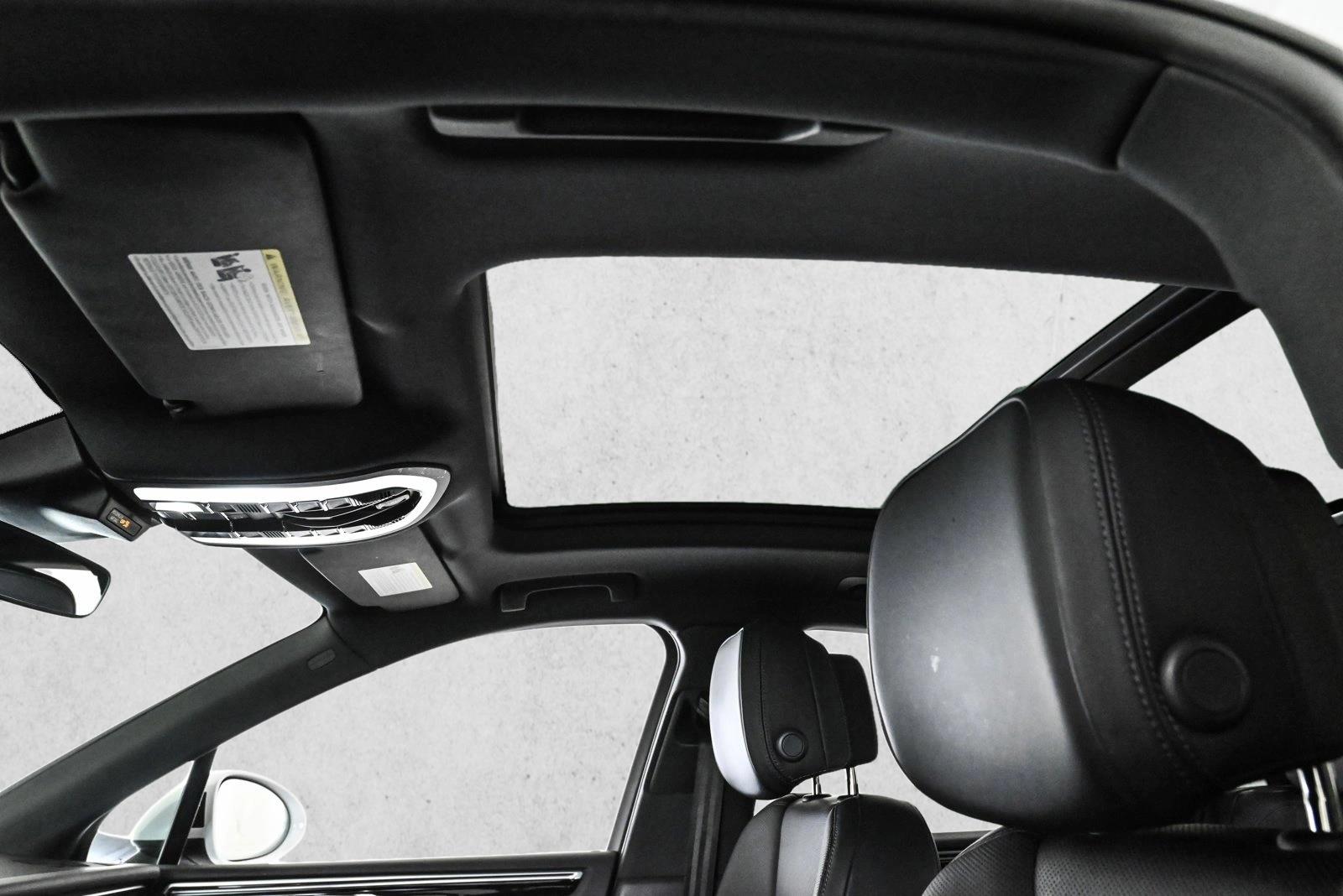 2021 PORSCHE MACAN - Image 16