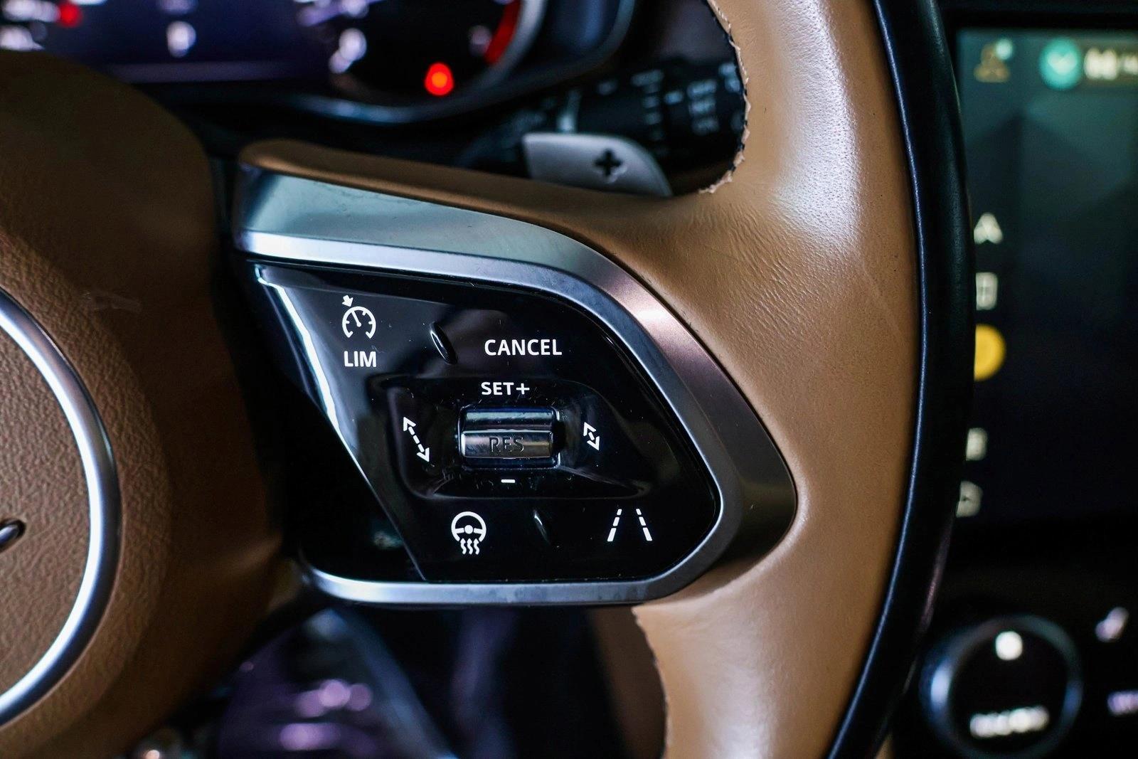 2023 JAGUAR F-PACE - Image 14