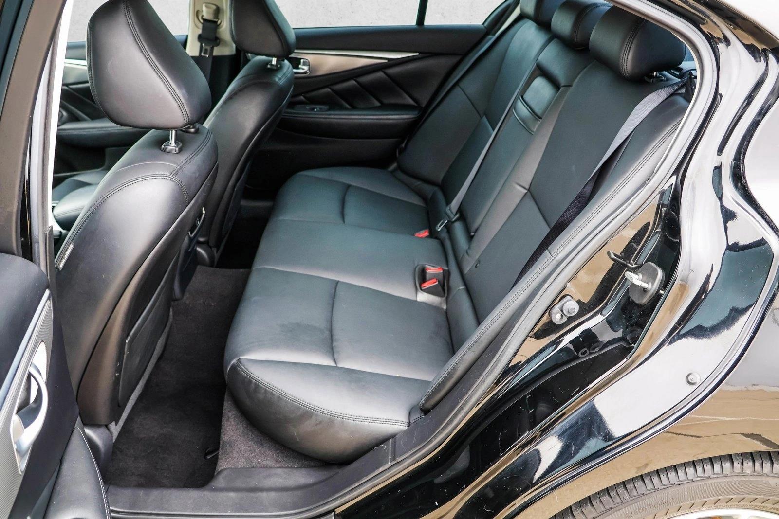 2015 INFINITI Q50 - Image 22