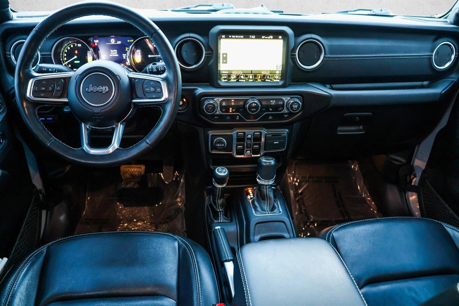 2022 JEEP WRANGLER - Image 22