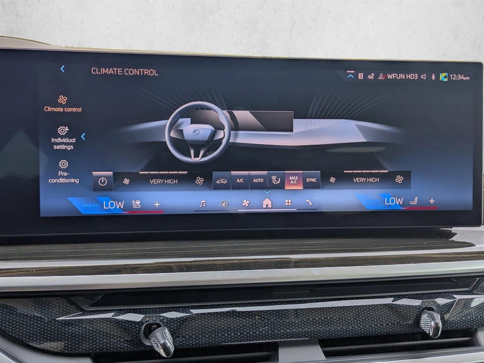 2024 BMW X7 - Image 13