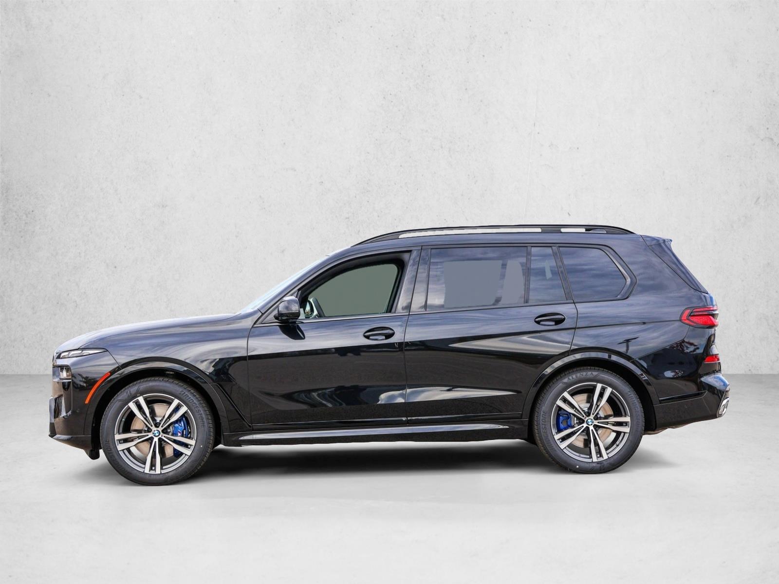 2025 BMW X7 - Image 8