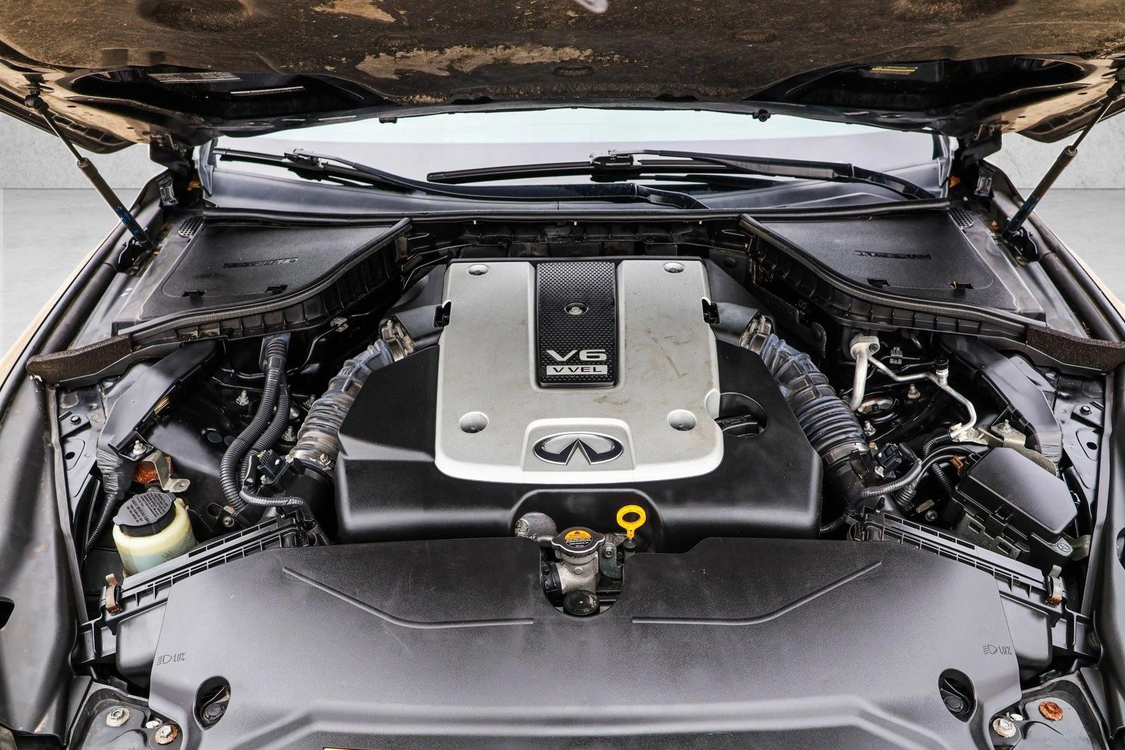 2015 INFINITI Q50 - Image 28