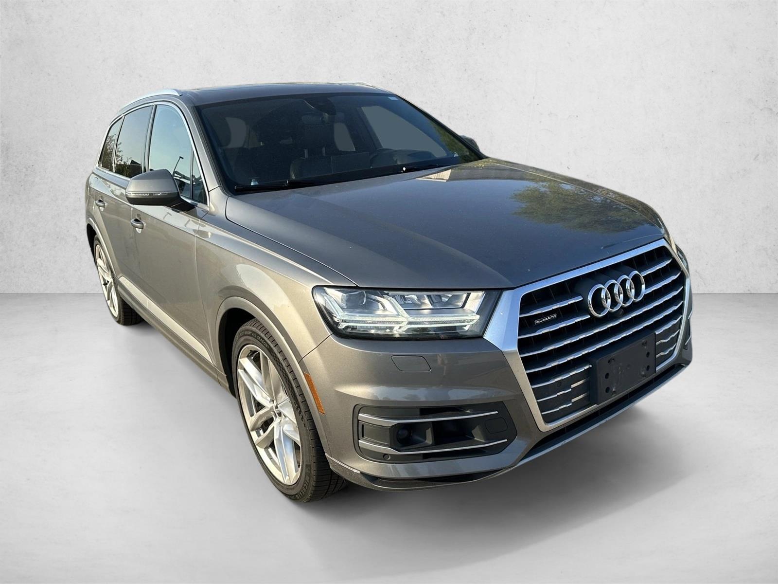 2017 Audi Q7 3.0T Prestige photo 3