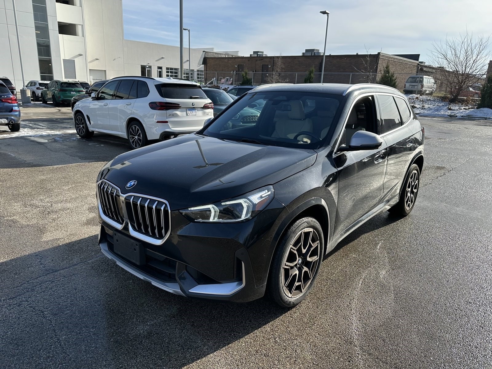 2023 BMW X1 28i's photo