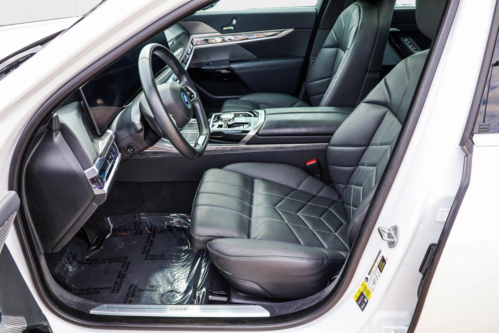 2024 BMW I7 - Image 12