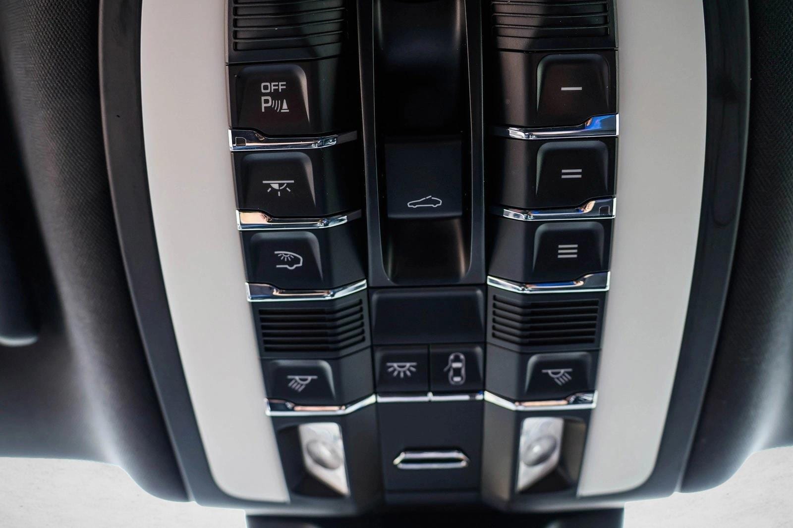 2018 PORSCHE MACAN - Image 23