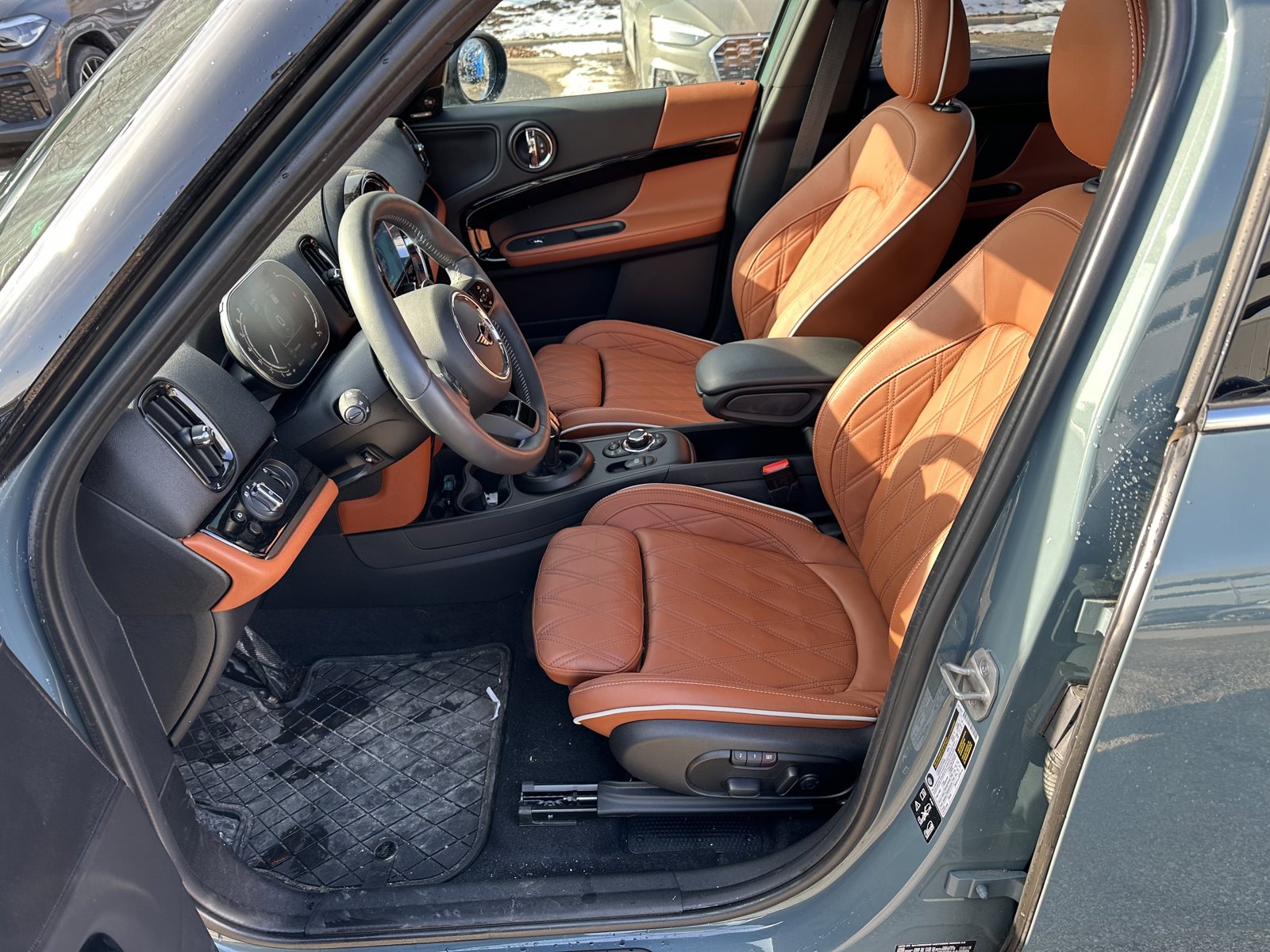 2024 MINI COUNTRYMAN - Image 12