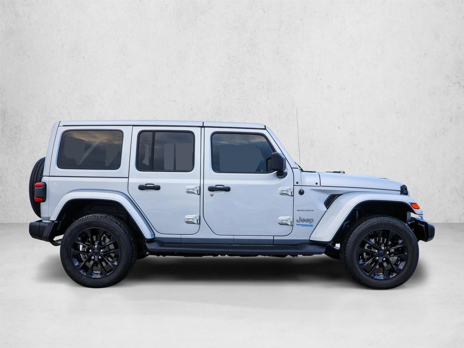 2022 JEEP WRANGLER - Image 4