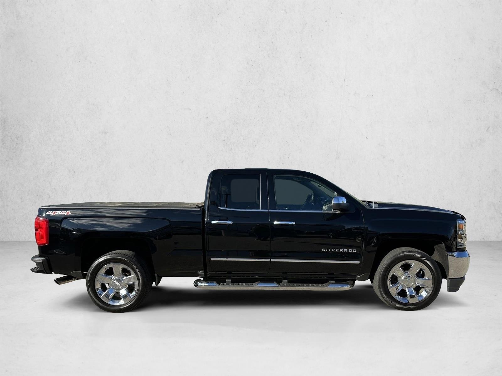 2017 Chevrolet Silverado 1500 LTZ photo 4