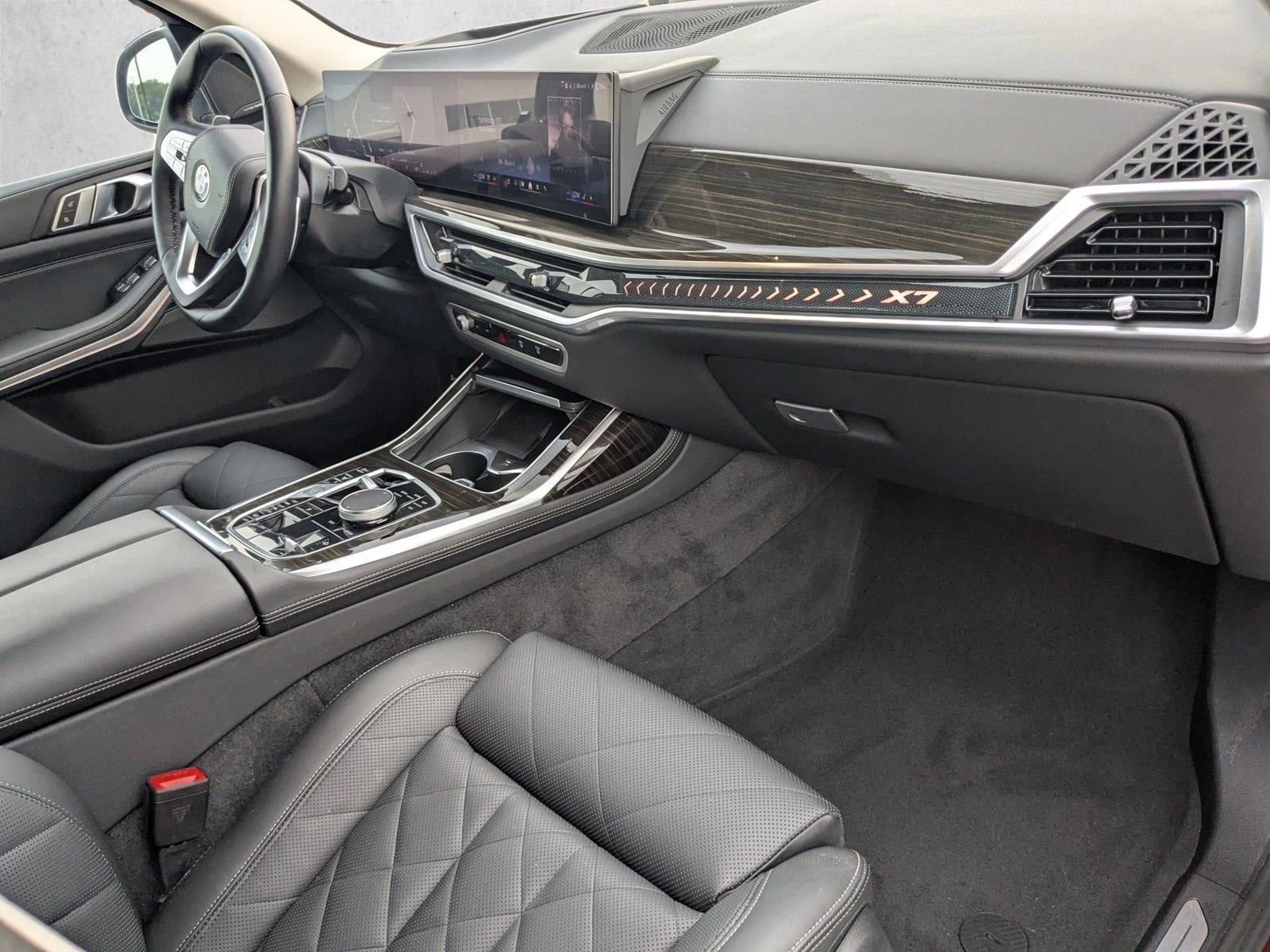 2024 BMW X7 - Image 20