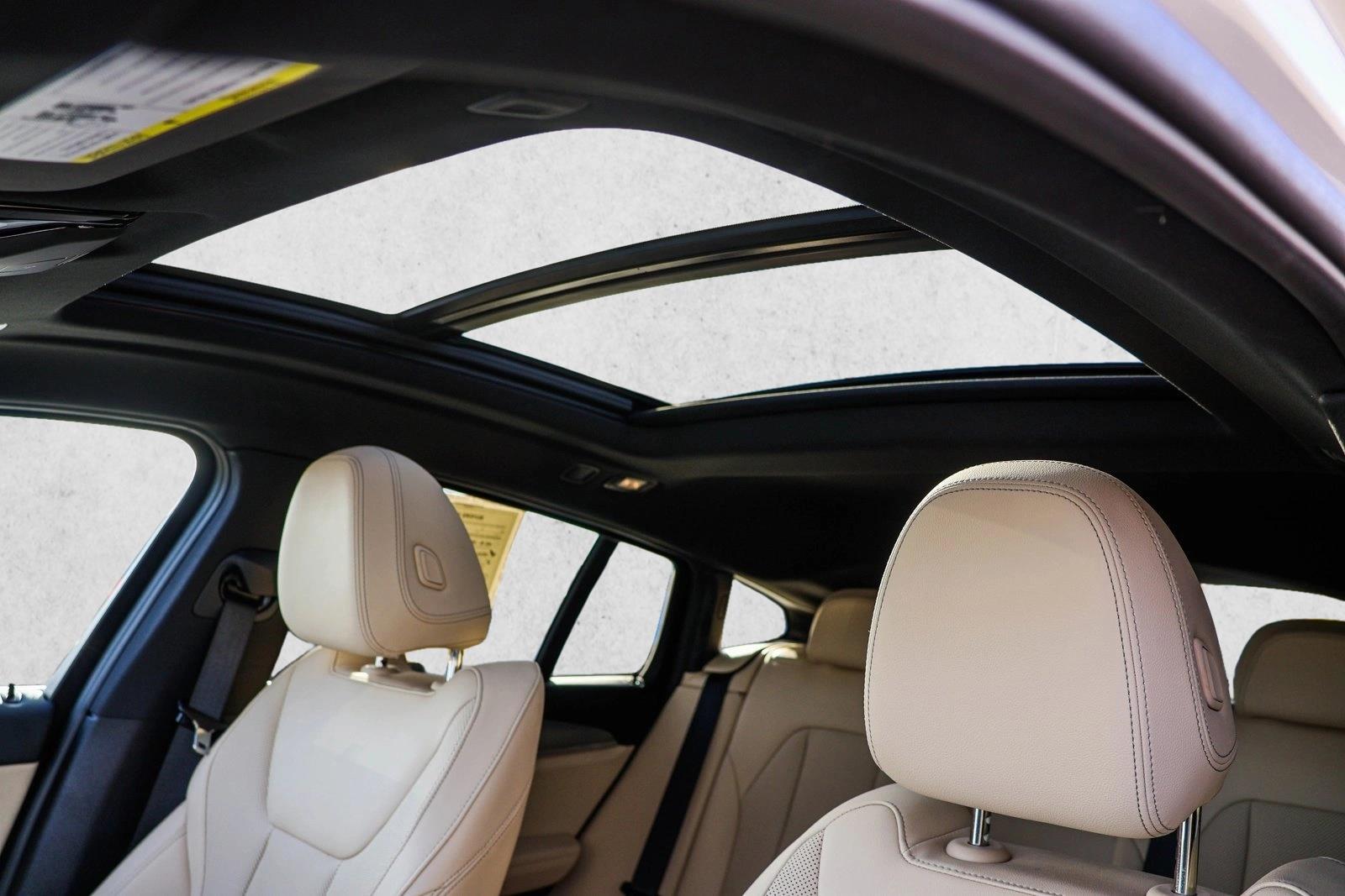 2025 BMW X4 - Image 11