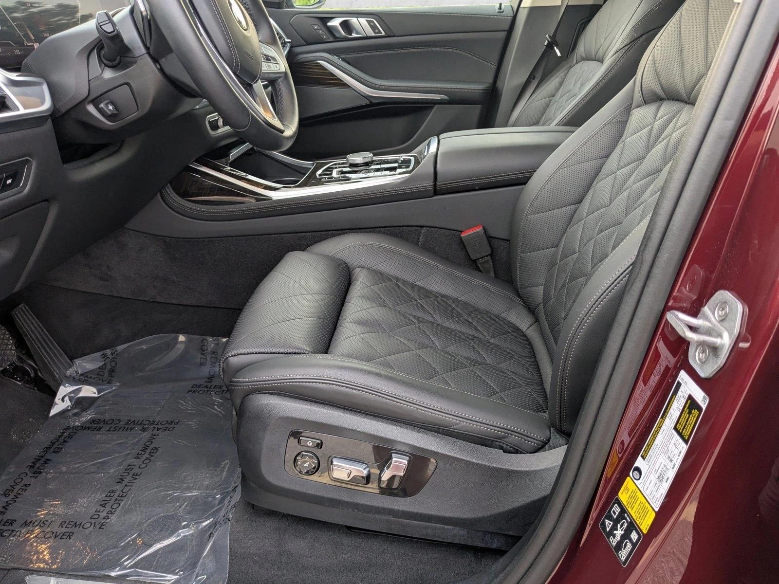 2024 BMW X7 - Image 19