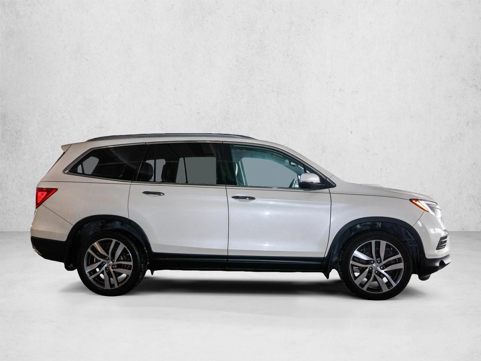 2017 HONDA PILOT - Image 4