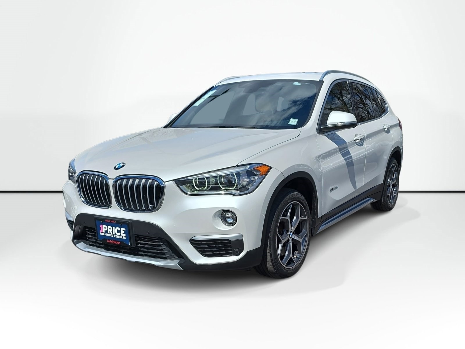 2017 BMW X1 xDrive28i's photo