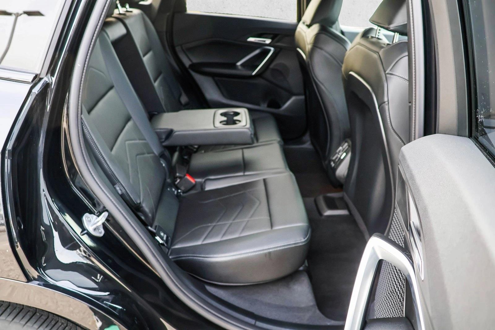 2025 BMW X1 - Image 24